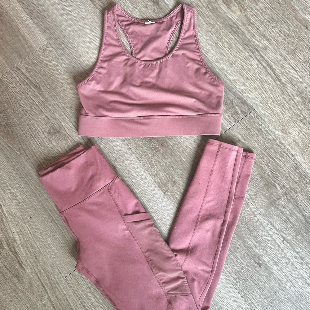 Fabletics workout set